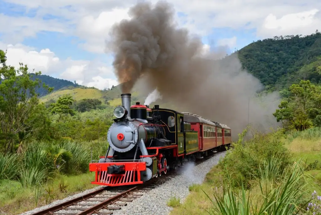 Passeio de Maria Fumaça em Garibaldi, atração do Roteiro Serra Gaúcha.