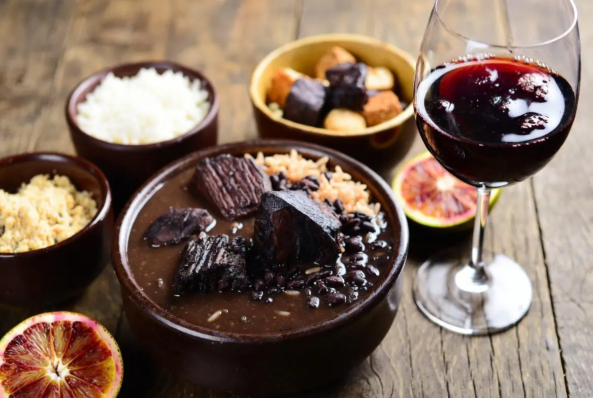 Harmonização Feijoada e Vinhos Nacionais
