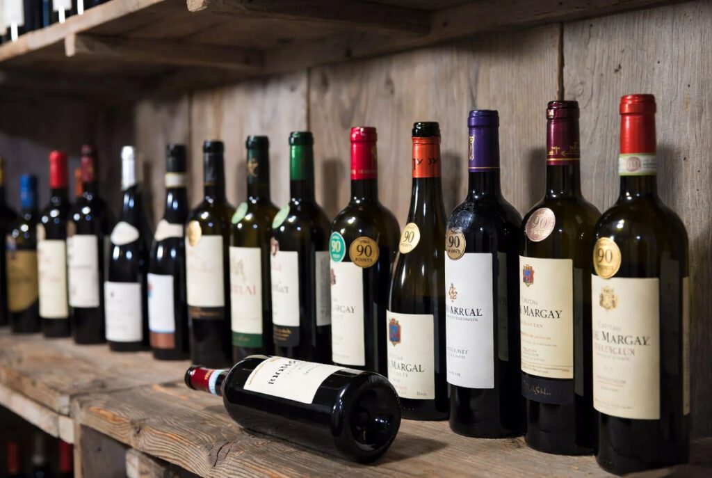 melhores-clubes-vinho-rotulos-premiados-1024x687 Clube de Vinho: Qual o Melhor do Brasil? Análise Completa de Custo, Rótulos e Vantagens